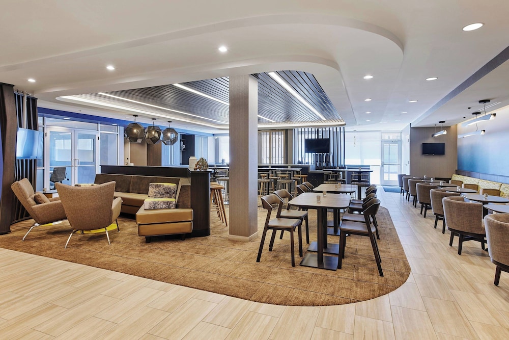 SpringHill Suites by Marriott Chicago Chinatown - photo 43
