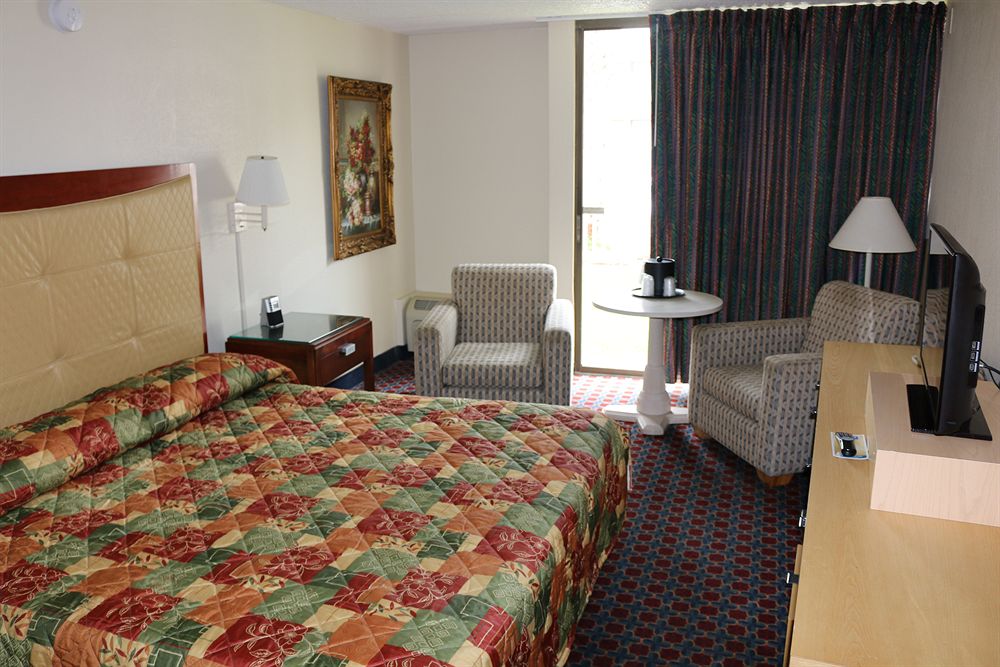 I Drive Grand Resort & Suites - photo 30