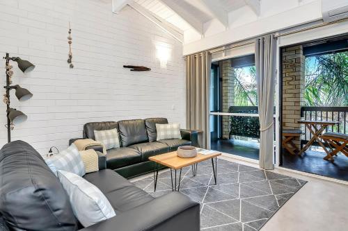 'Treetops at Glenelg' Coastal Stay with Leafy Patio — 4-Star Luxury Hotel in Adelaide, Australia