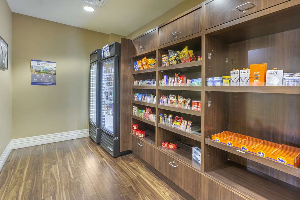 Best Western Plus Chandler Hotel & Suites - photo 9