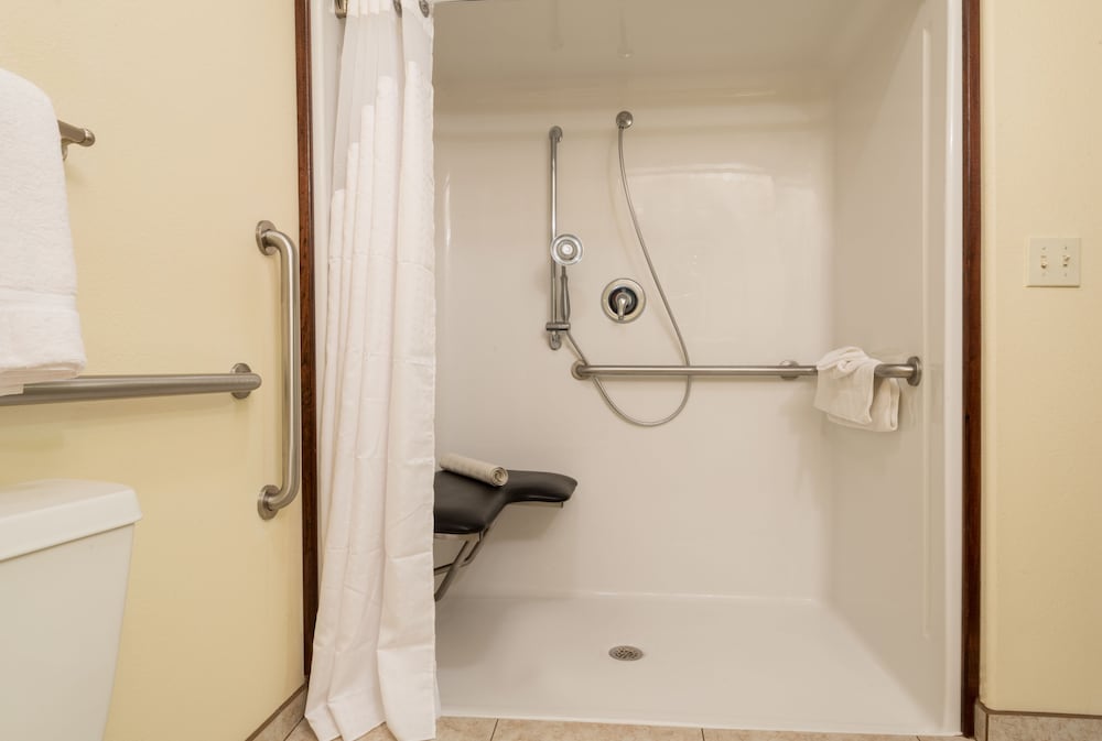 Holiday Inn Express & Suites Alamosa by IHG - photo 12