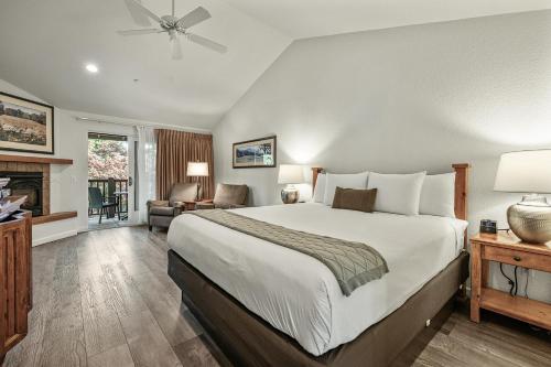 El Pueblo Inn - photo 16