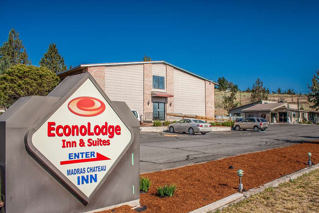 Econo Lodge Inn & Suites Madras - photo 4