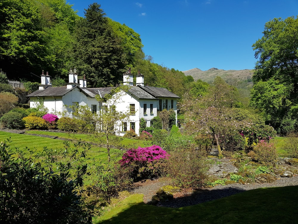 Foxghyll Country House — 4-Star Luxury Hotel in Ambleside, United Kingdom