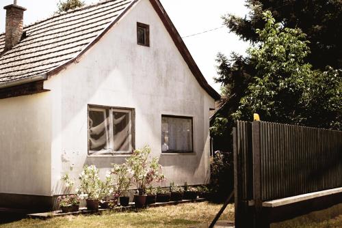 Házikó a Duna parton in Rackeve, Hungary