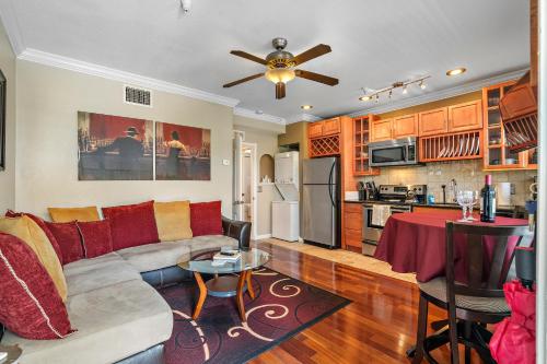 Romance in the City 1 Bdrm Studio in Downtown St Pete — 4-Star Luxury Hotel in St. Petersburg, United States