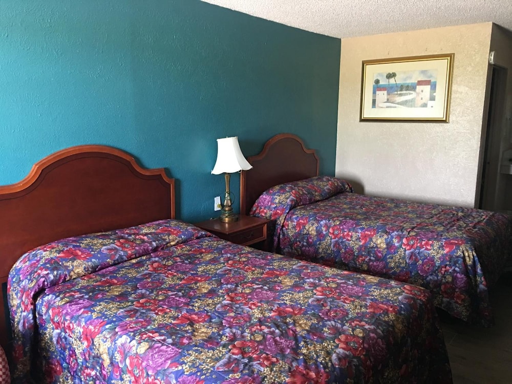 Chaparral Motel - photo 15