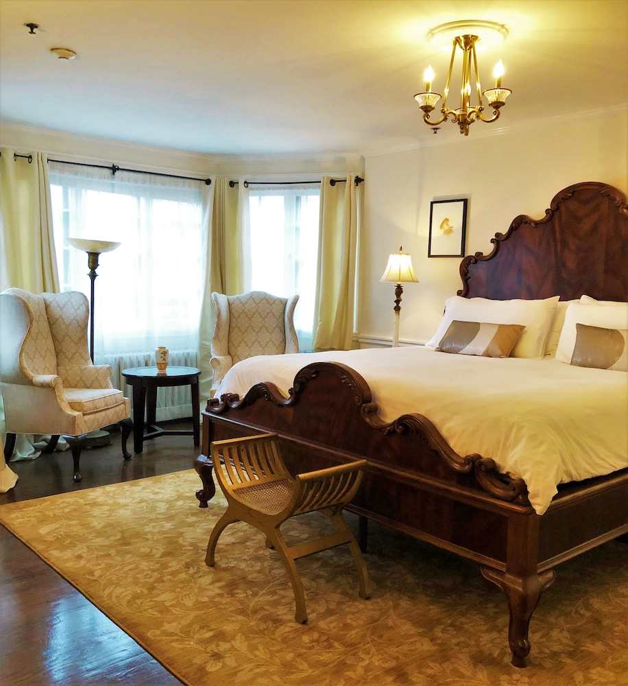Ivy Manor Inn Village Center - photo 7