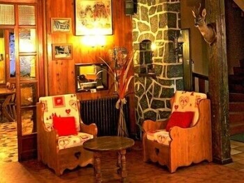 Logis Hotel Les Sapins in Morzine, France