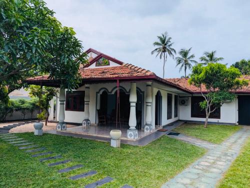 Dona's Villa Coastal House in Pamunugama — 4-Star Luxury Hotel in Negombo, Sri Lanka