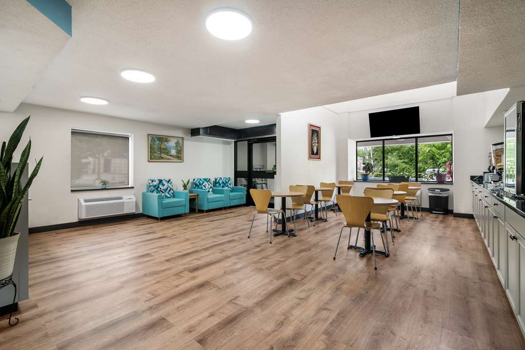 SureStay by Best Western Lewiston Auburn Area - photo 8