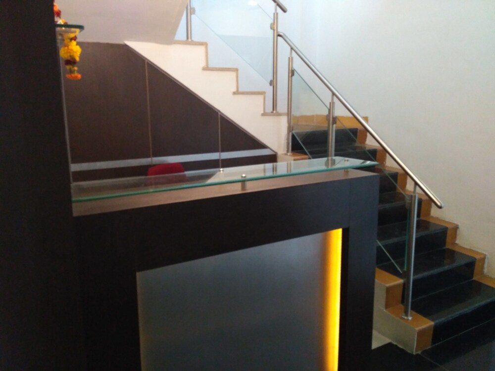 Hotel Everest Inn - last minute hotel in Pune