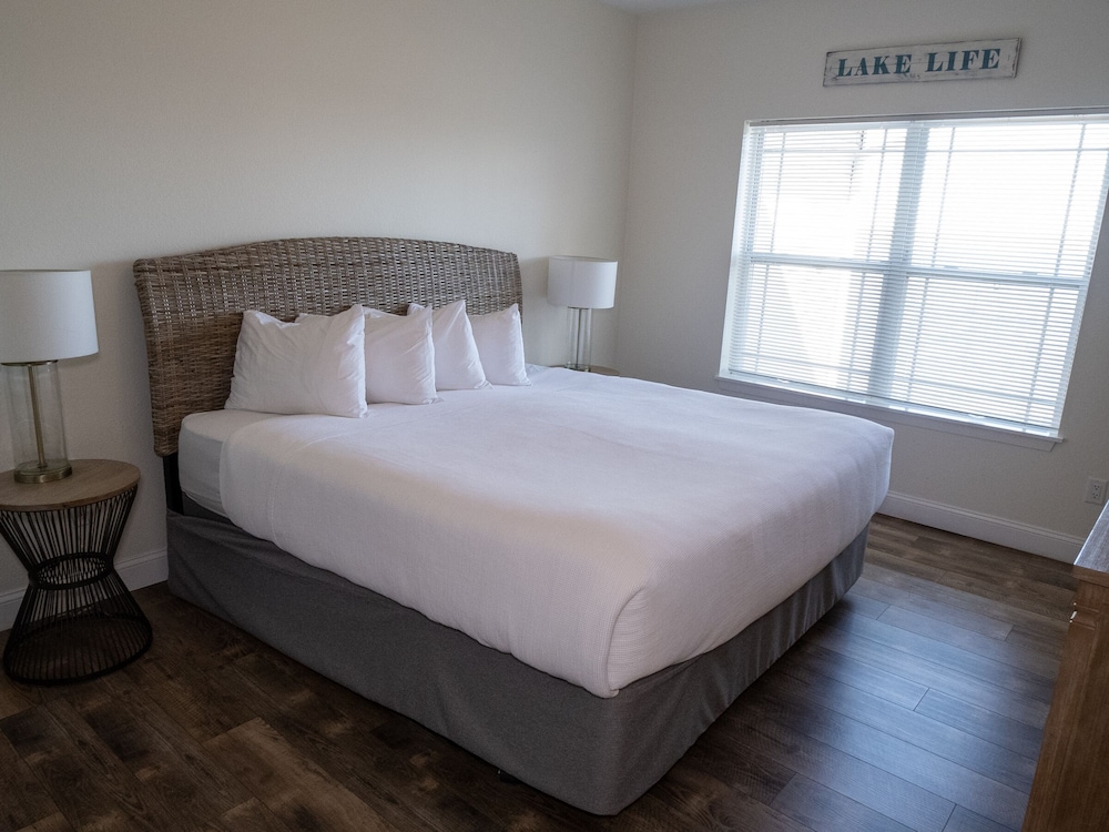Delavan Lake Resort - photo 9