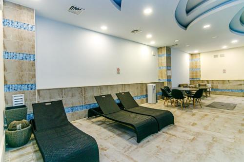 Baku Deniz Mall family hotel apartment in Baku, Azerbaijan