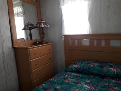 Suitcase Motel & Travel - photo 25