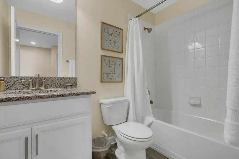 Five Bedrooms Single Family 4759 - photo 9