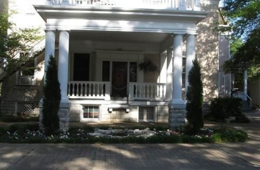 Michael's Mansion - photo 3