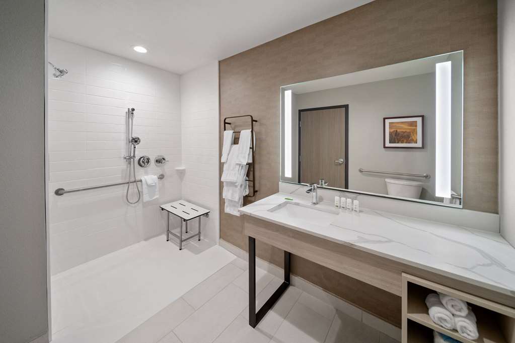 Hawthorn Extended Stay by Wyndham DeSoto - photo 16