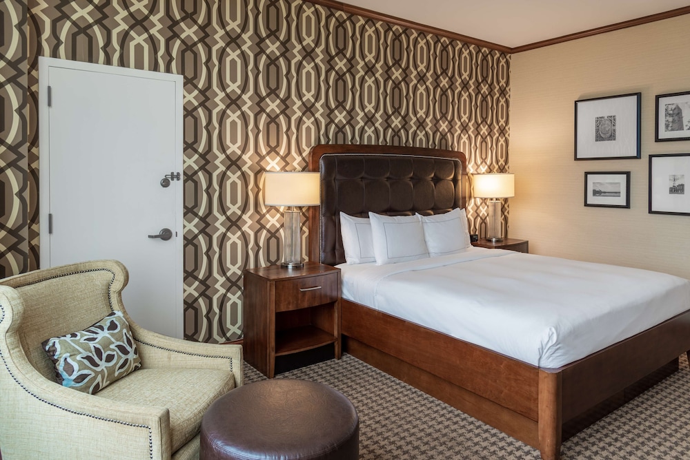Hilton Alexandria Mark Center - photo 34
