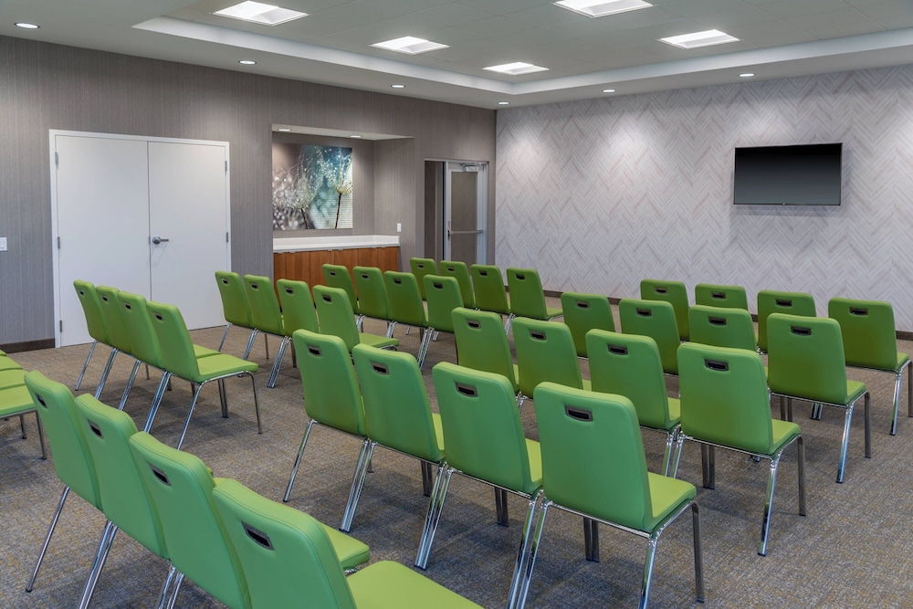 SpringHill Suites by Marriott Overland Park Leawood - photo 36