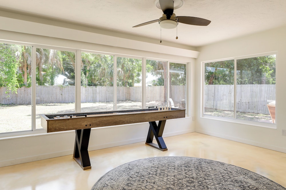 Dog Friendly Home with Patio and BBQ in Bradenton — 4-Star Luxury Hotel in Bradenton, United States