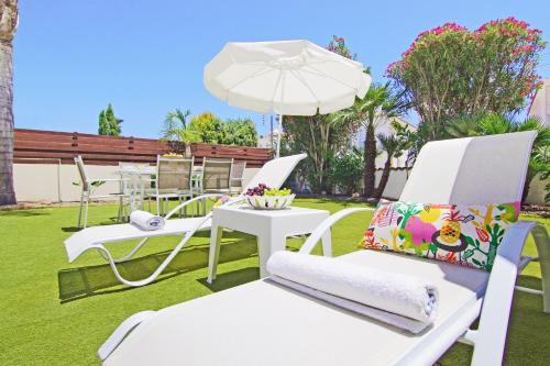 Villa Posidonia 200m from Sandy Beach