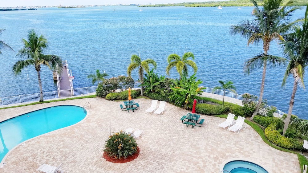 Boca Ciega Resort - photo 56