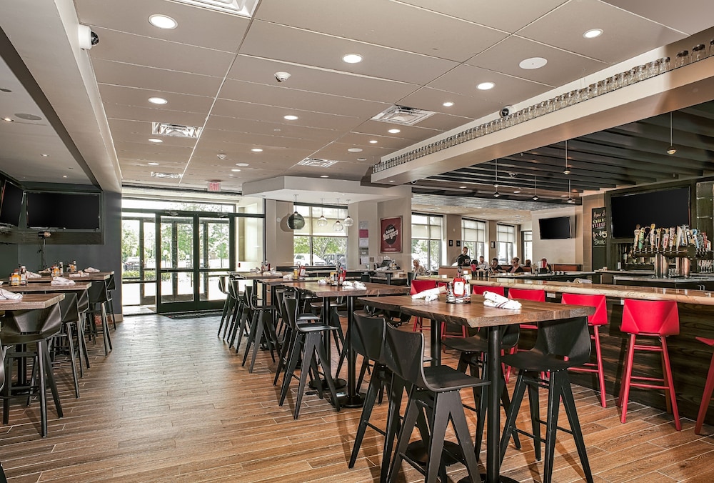 Holiday Inn & Suites Joliet Southwest by IHG - photo 21