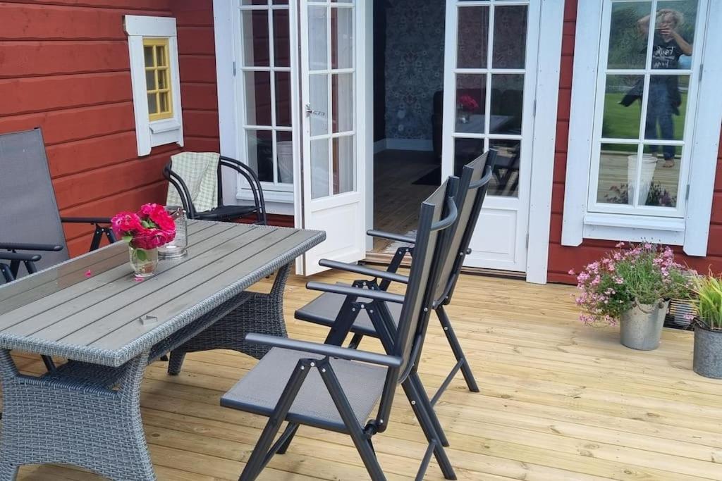 Rymlig dalastuga i Siljansnäs 4 6 bäddar — 4-Star Luxury Hotel in Siljansnaes, Sweden