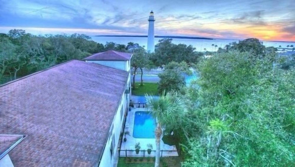 Saint Simons Inn by the Lighthouse - photo 191
