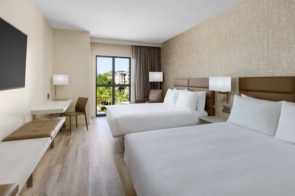 AC Hotel by Marriott Naples 5th Avenue - photo 26