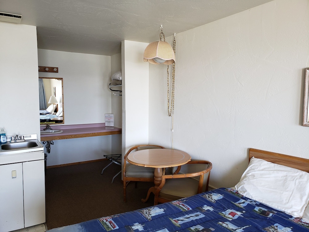 Algoma Beach Motel - photo 19