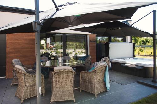 Domek Gucci — 4-Star Luxury Hotel in Jejkowice, Poland