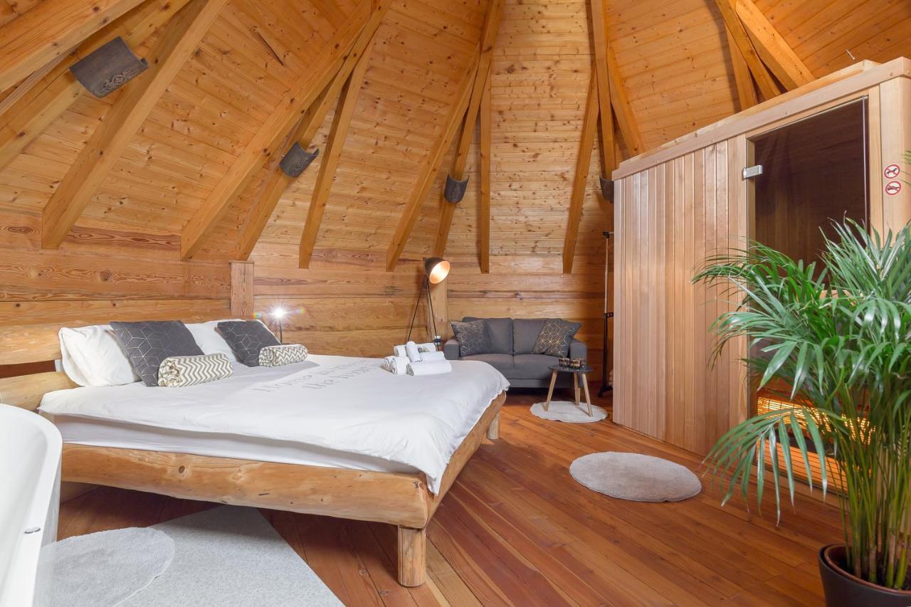 Wellness hiska Izabela — 4-Star Luxury Hotel in Krizevci Pri Ljutomeru, Slovenia