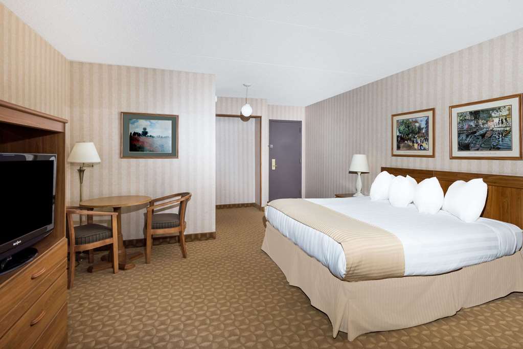Ramada by Wyndham Watertown Thousand Islands NY - photo 15