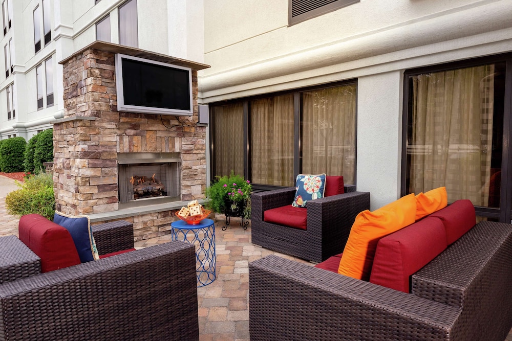 Hampton Inn Winston Salem Hanes Mall - photo 43