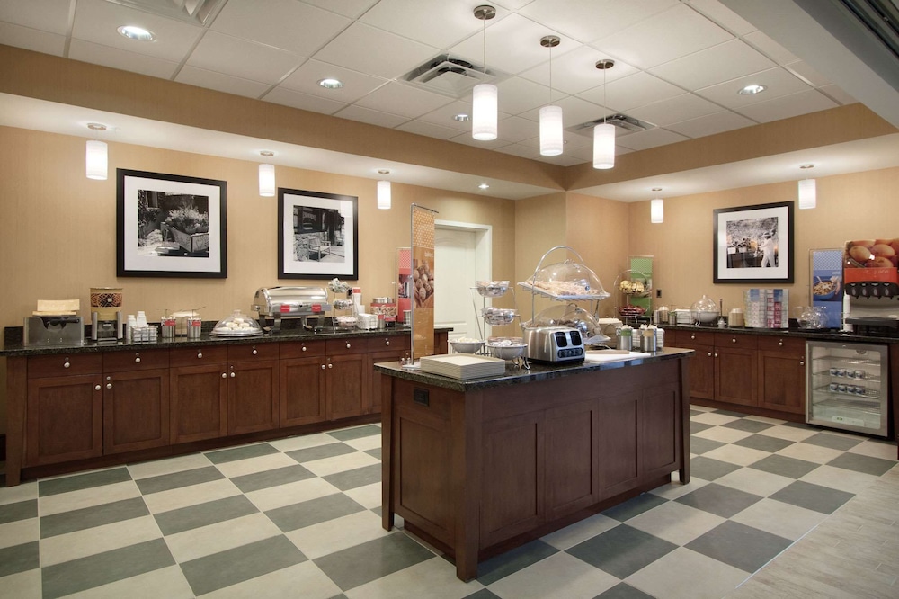 Hampton Inn & Suites Charles Town - photo 20