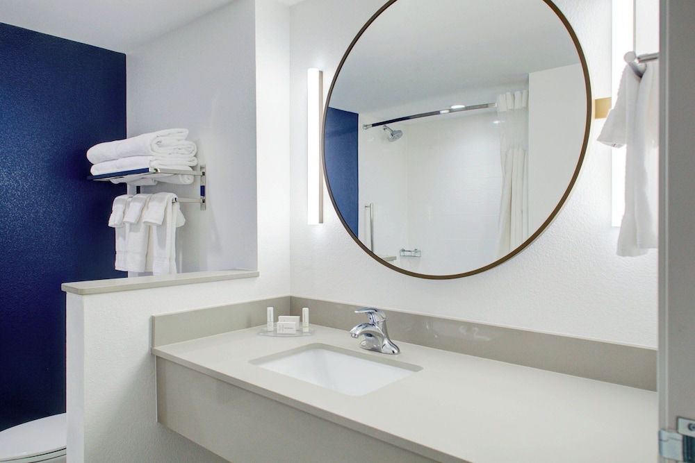 Fairfield by Marriott Inn & Suites Boulder Broomfield Interlocken - photo 16