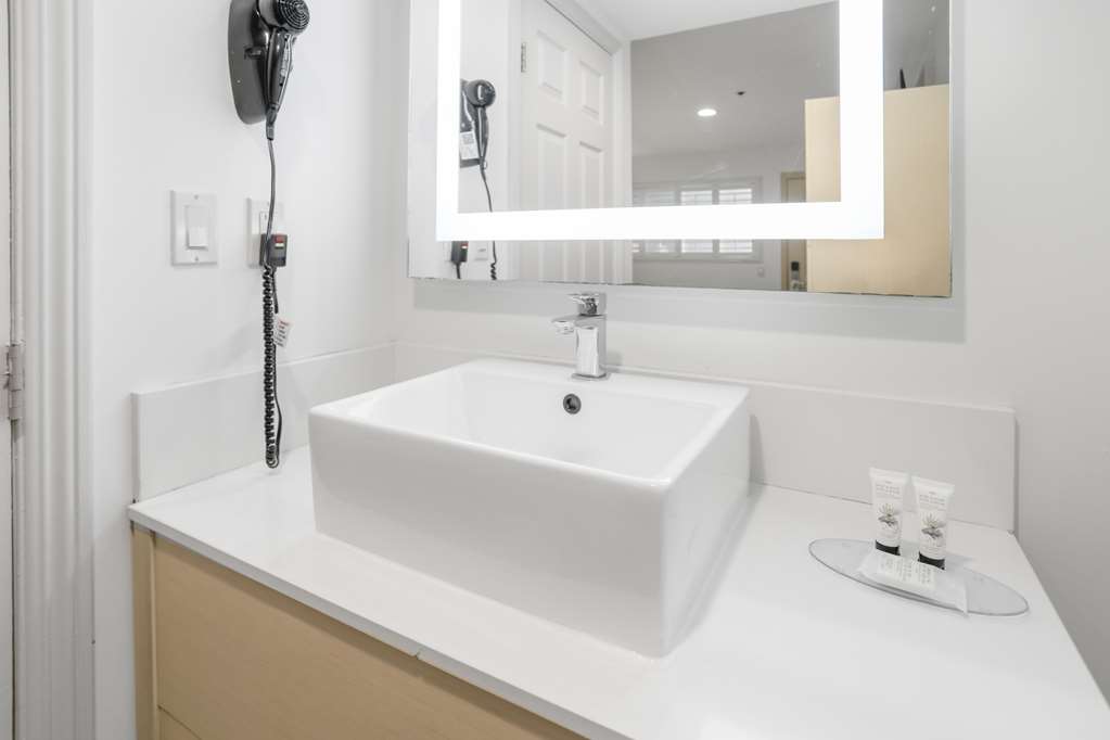 Signature Inn Berkeley - photo 37