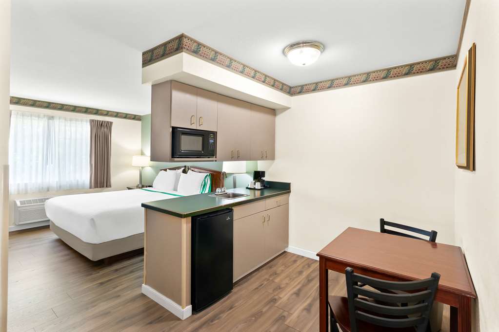 GuestHouse Kelso Longview - photo 22