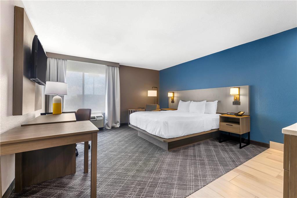Comfort Inn Bourbonnais near I 57 - photo 12