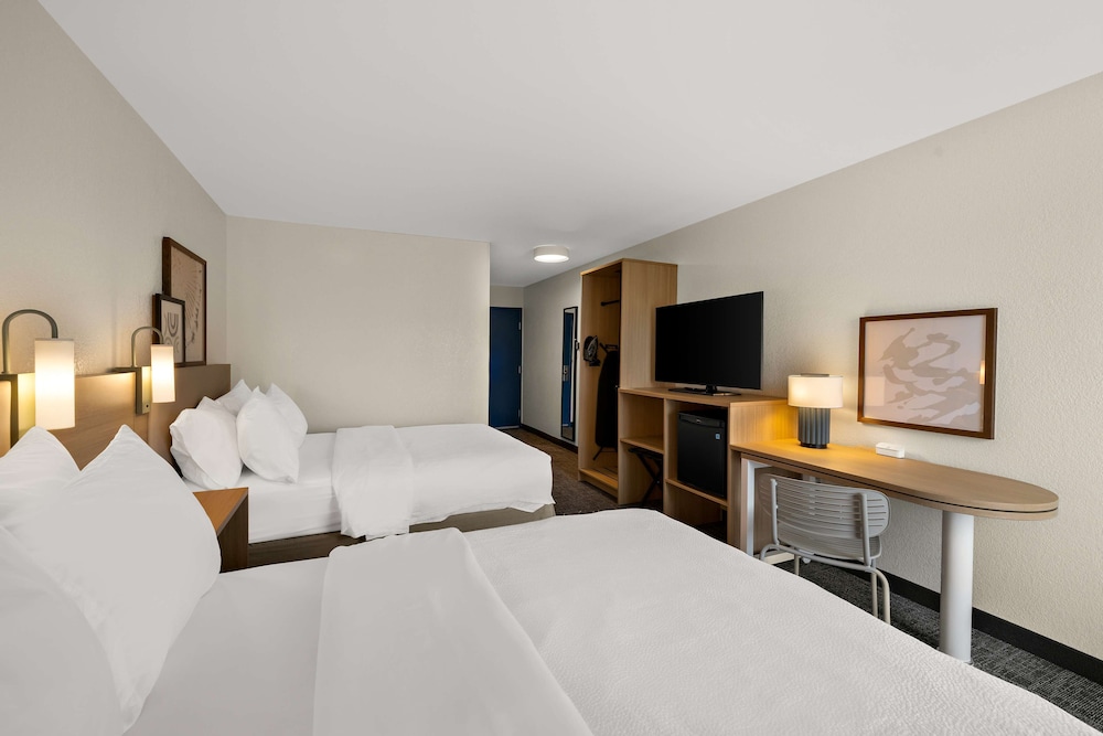 Spark by Hilton Tifton - photo 26