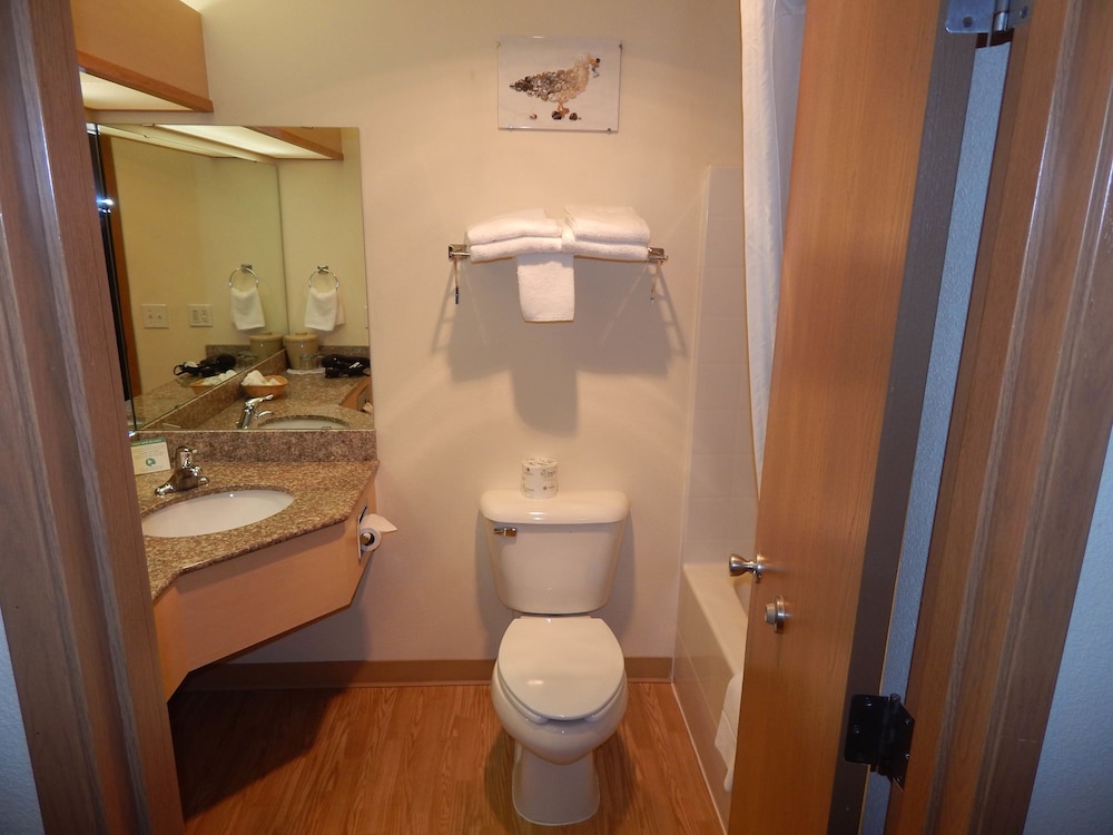 Inn at Wecoma - photo 36