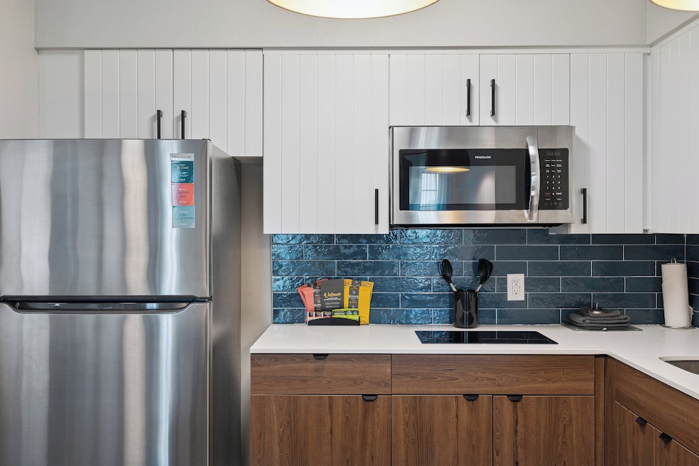 Staybridge Suites Sacramento Woodland - photo 34