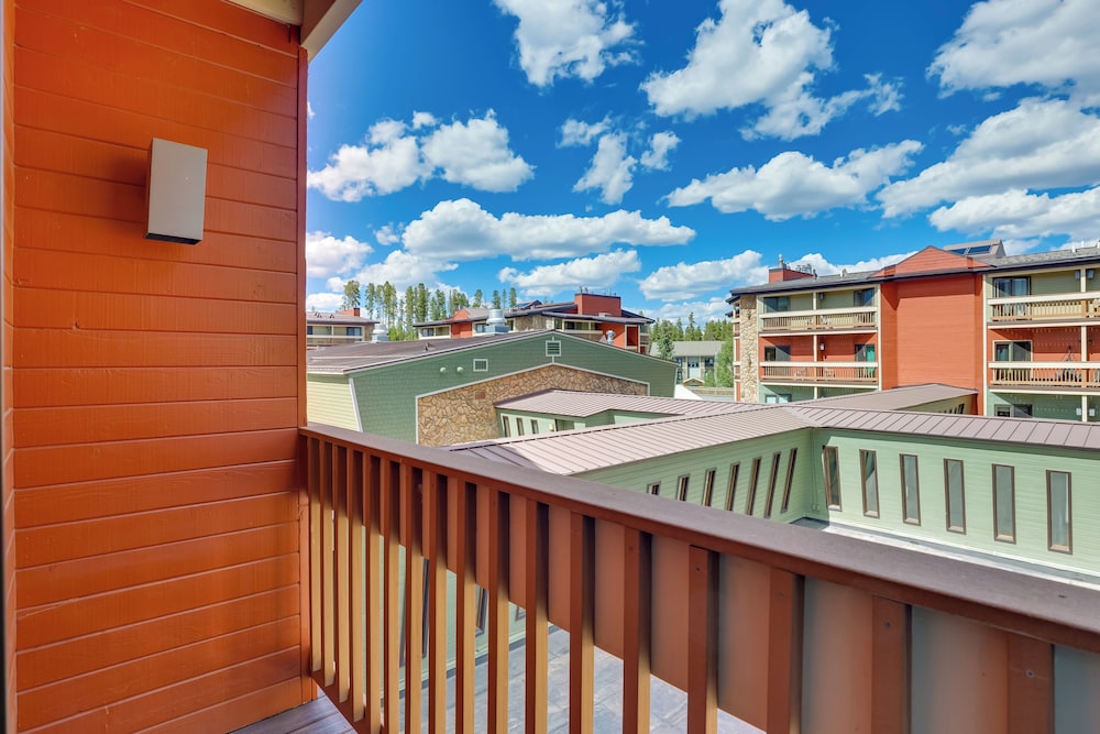 Mtn Condo w Ski Locker & Pools 3 Mi to Resort - photo 36