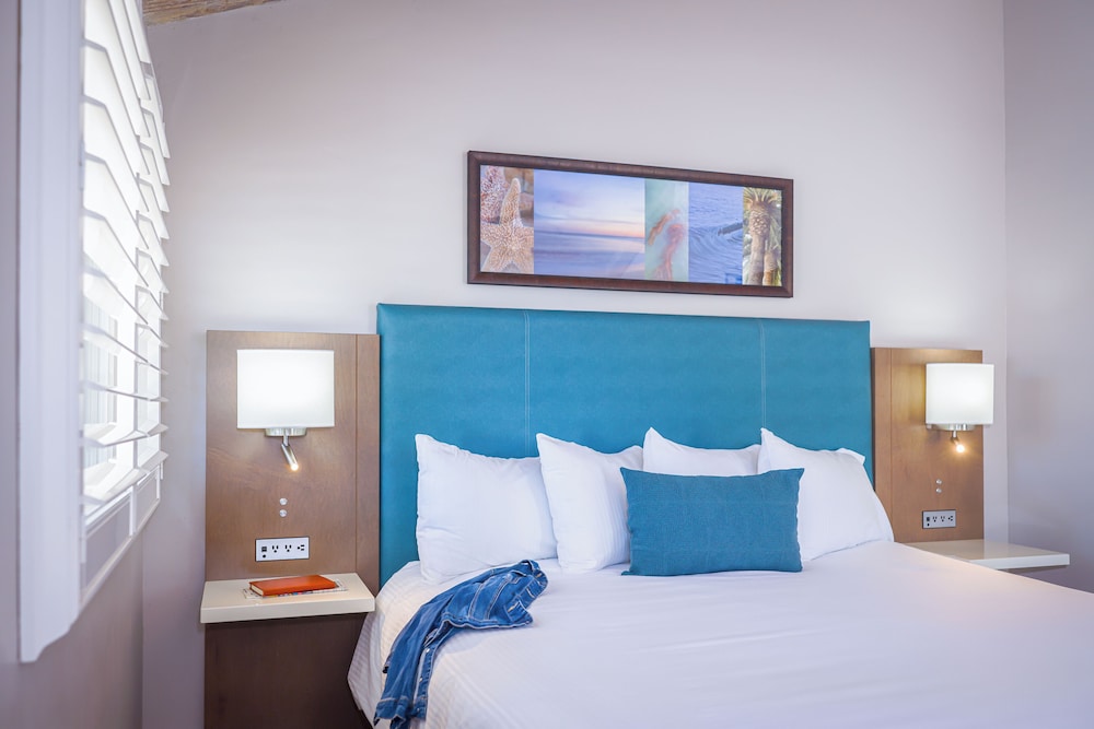 Marina Beach Motel - photo 92