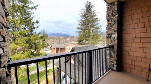 Stonebrook Lodge Bryson City - photo 11
