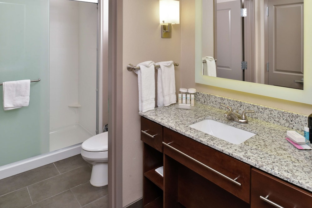 Homewood Suites By Hilton Cincinnati Mason - photo 29