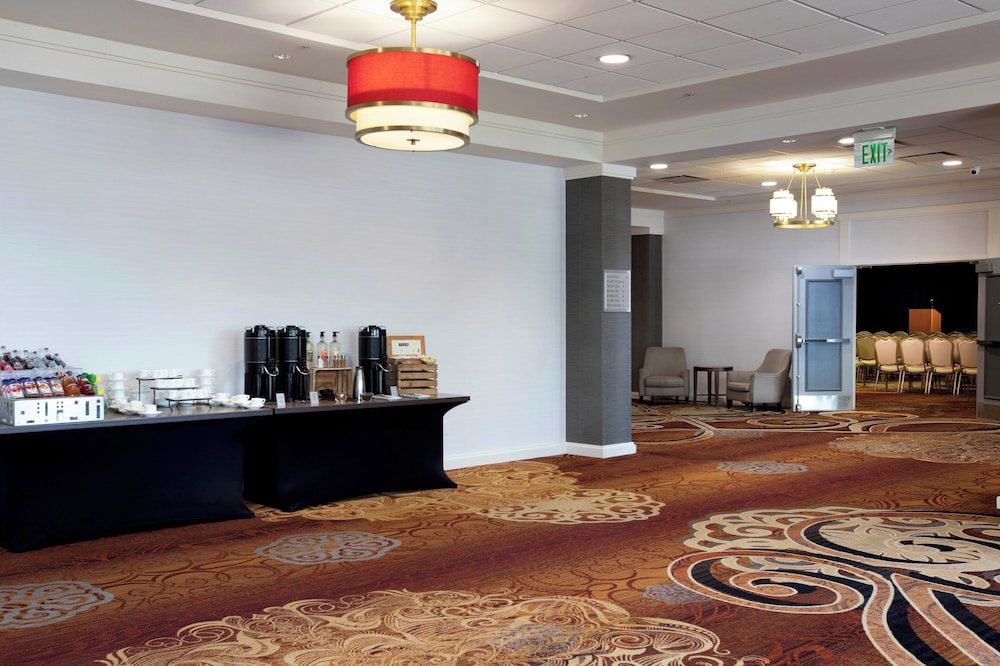 Sheraton Niagara Falls - photo 55