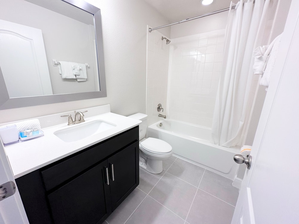 Balmoral Resort 200kb 6 Bedroom Home by RedAwning - photo 33